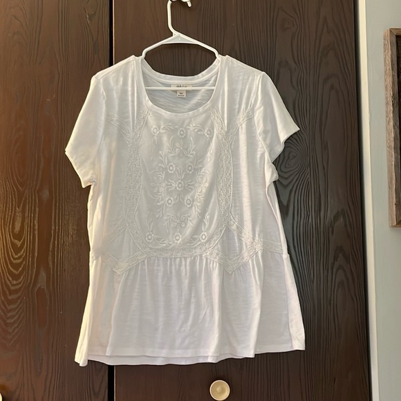 Style & Co. White short sleeved blouse with lacy design on the front. Size XXL. - Picture 1 of 5